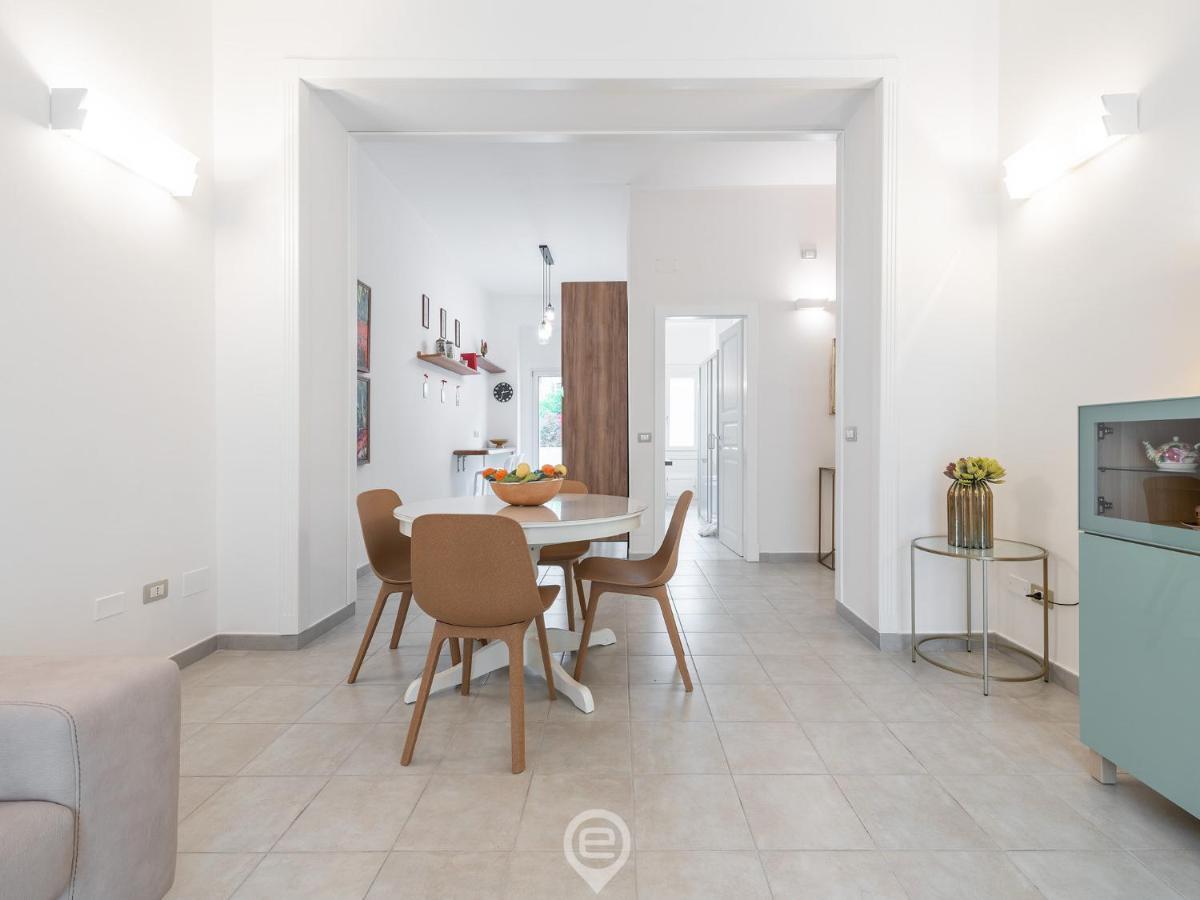 White Gold Apartment Cagliari Eksteriør billede