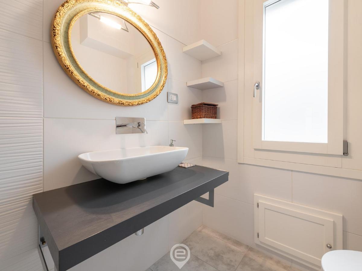 White Gold Apartment Cagliari Eksteriør billede